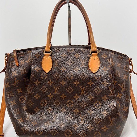 Louis Vuitton Turenne MM - Picture 6 of 16